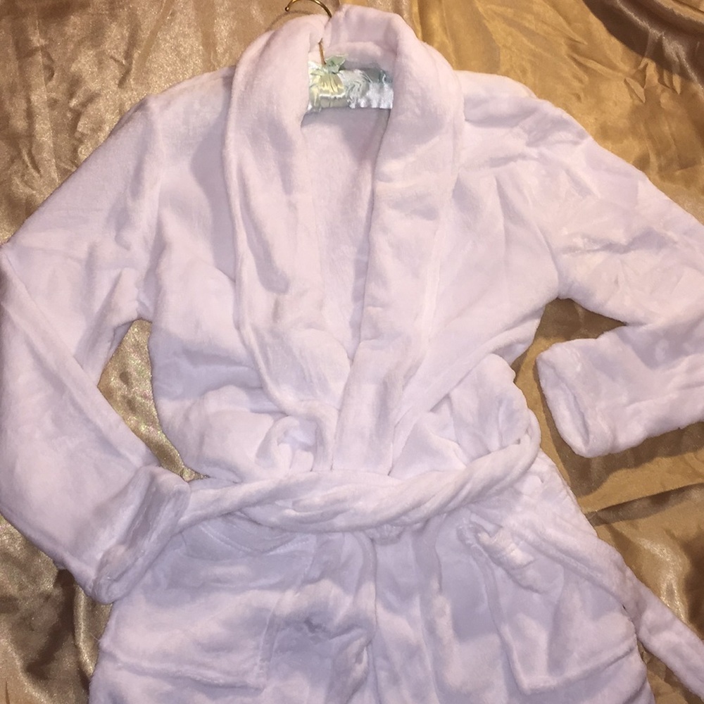 Bodycology white soft Fleece Robe